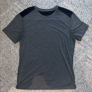 Lululemon short sleeve shirt